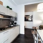 Apartmán Rezzonico - By Myhomeincomo *
