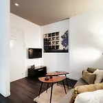 Rezzonico - By Myhomeincomo Apartmán
