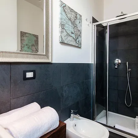 Rezzonico - By Myhomeincomo Como