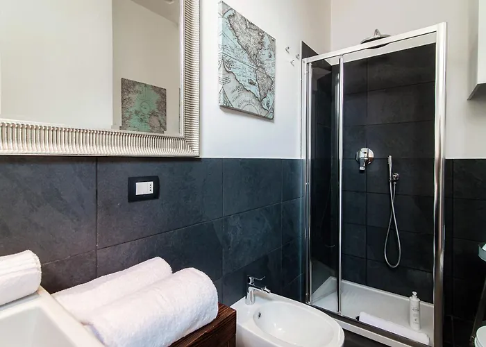 Rezzonico - By Myhomeincomo Como