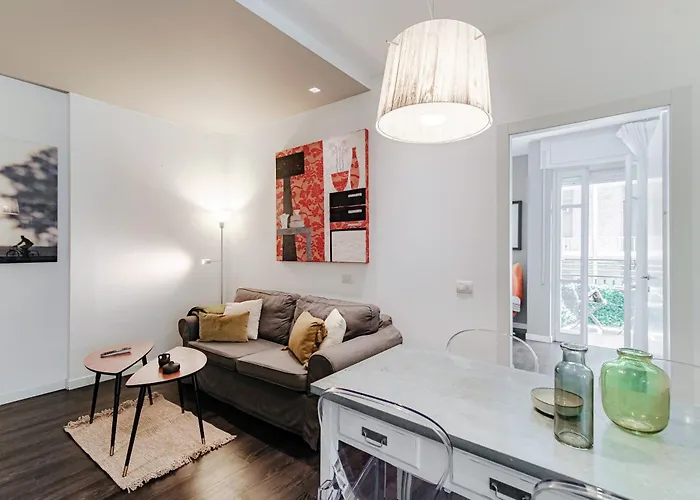 Rezzonico - By Myhomeincomo * Como